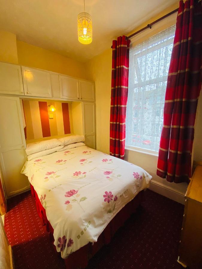 Delamere Hotel แบล็คพูล ภายนอก รูปภาพ